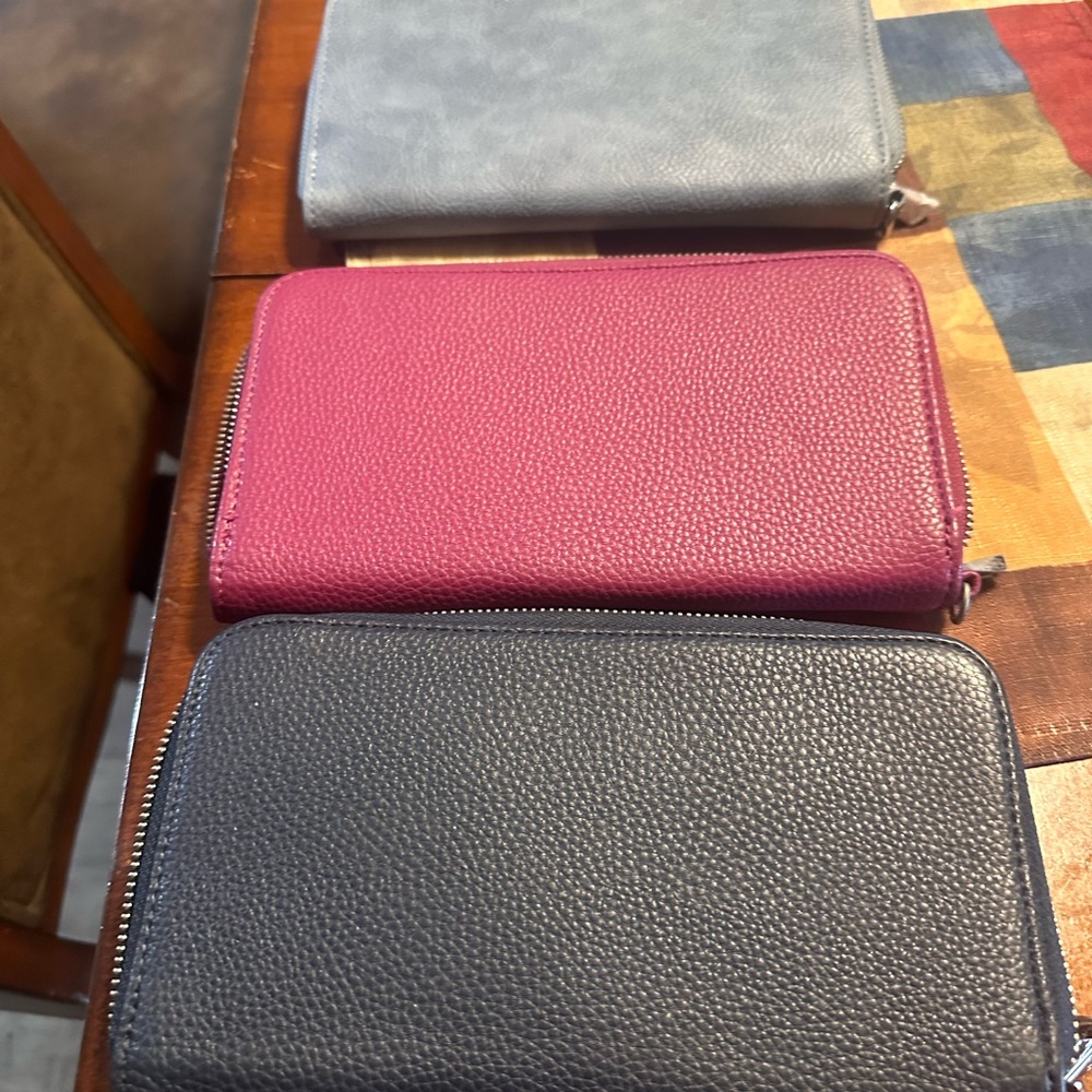 Thirty one All About the Benjamin wallets